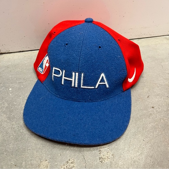 NBA Accessories Vintage Philadelphia 76ers Nike Pro Swoosh Flex